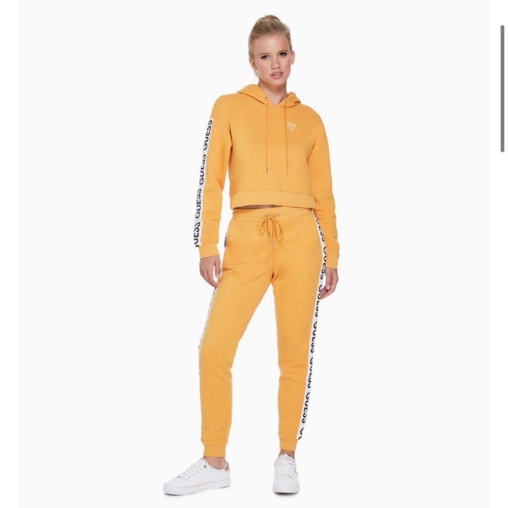 Cropped Yellow Guess Hoodie